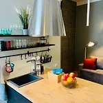 Library House Quiet&compact 2 Rooms&beds Apartmán
