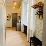 Library House Quiet&compact 2 Rooms&beds Apartmán *