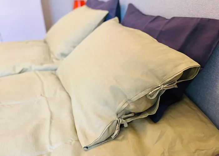 Library House Quiet&compact 2 Rooms&beds * Riga